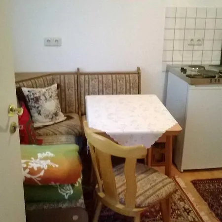 Gaestehaus Alte Schule Apartment *