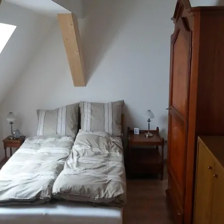 Gaestehaus Alte Schule Schwarz (Mecklenburgische Seenplatte)