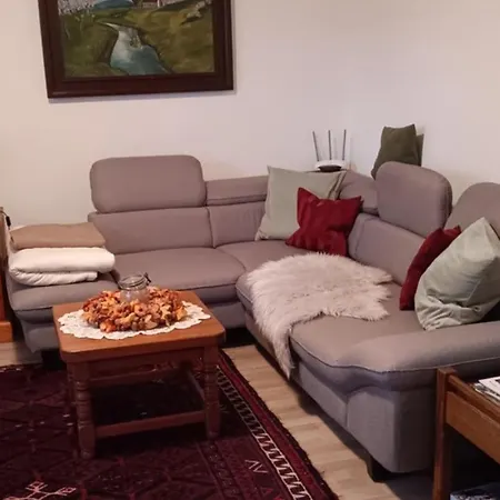 Gaestehaus Alte Schule * Schwarz (Mecklenburgische Seenplatte)