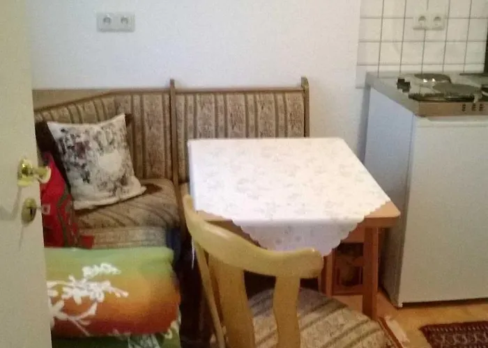 Gaestehaus Alte Schule Appartement *